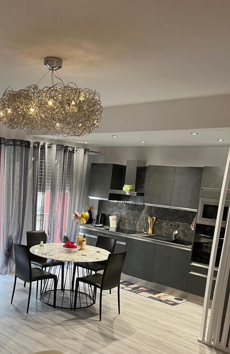 Gorgeous 2 Bedrooms Holiday Apartement Nice Exterior foto